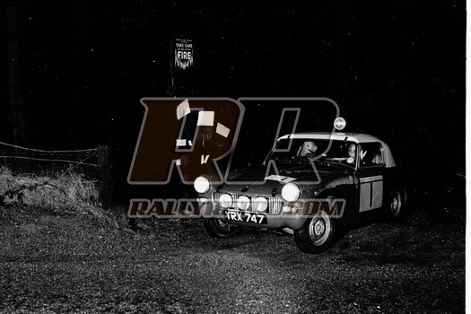 Ian Woodside & Esler  Crawford